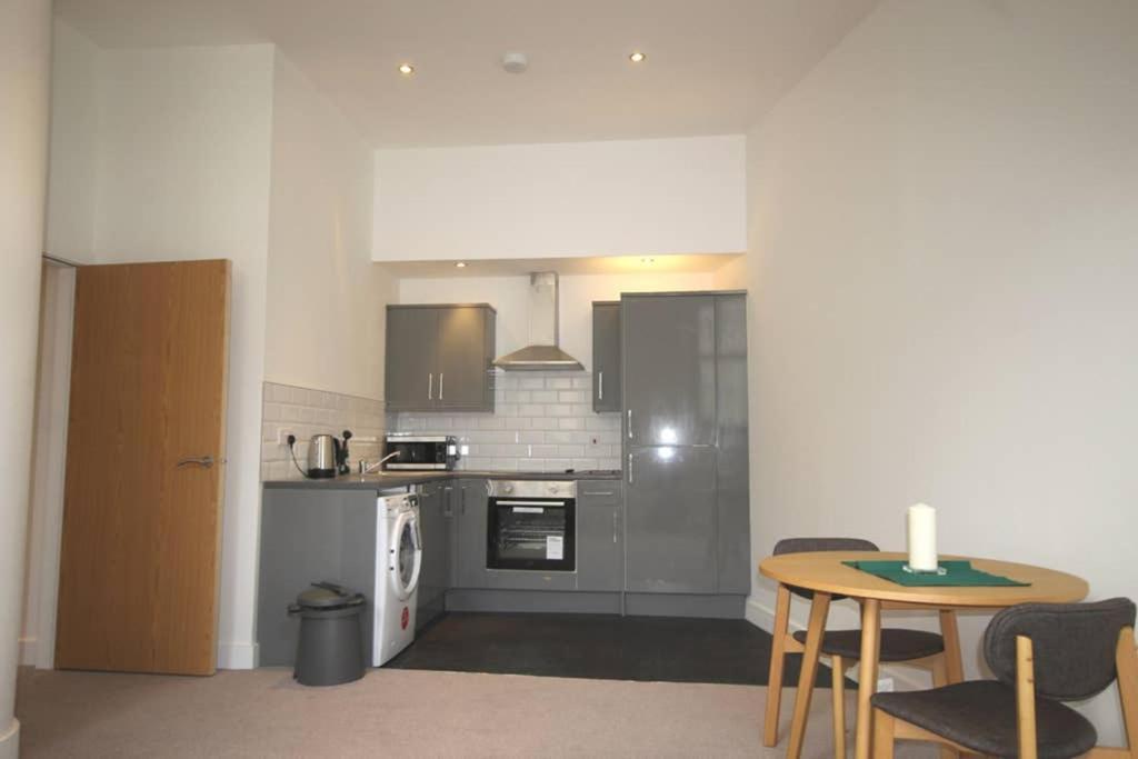 Smart Living Apartments Bradford  Exterior foto
